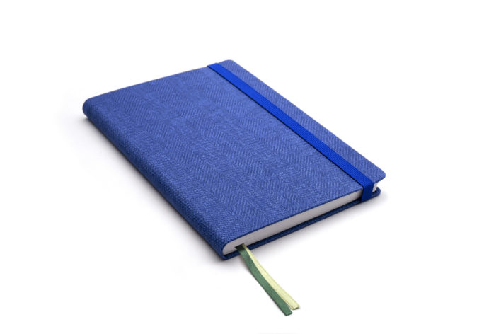 notebook-pagina-puntinata-blu